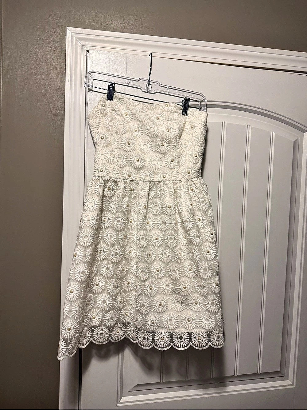 Lilly Pulitzer Embroidered Mini Dress in White Size 4